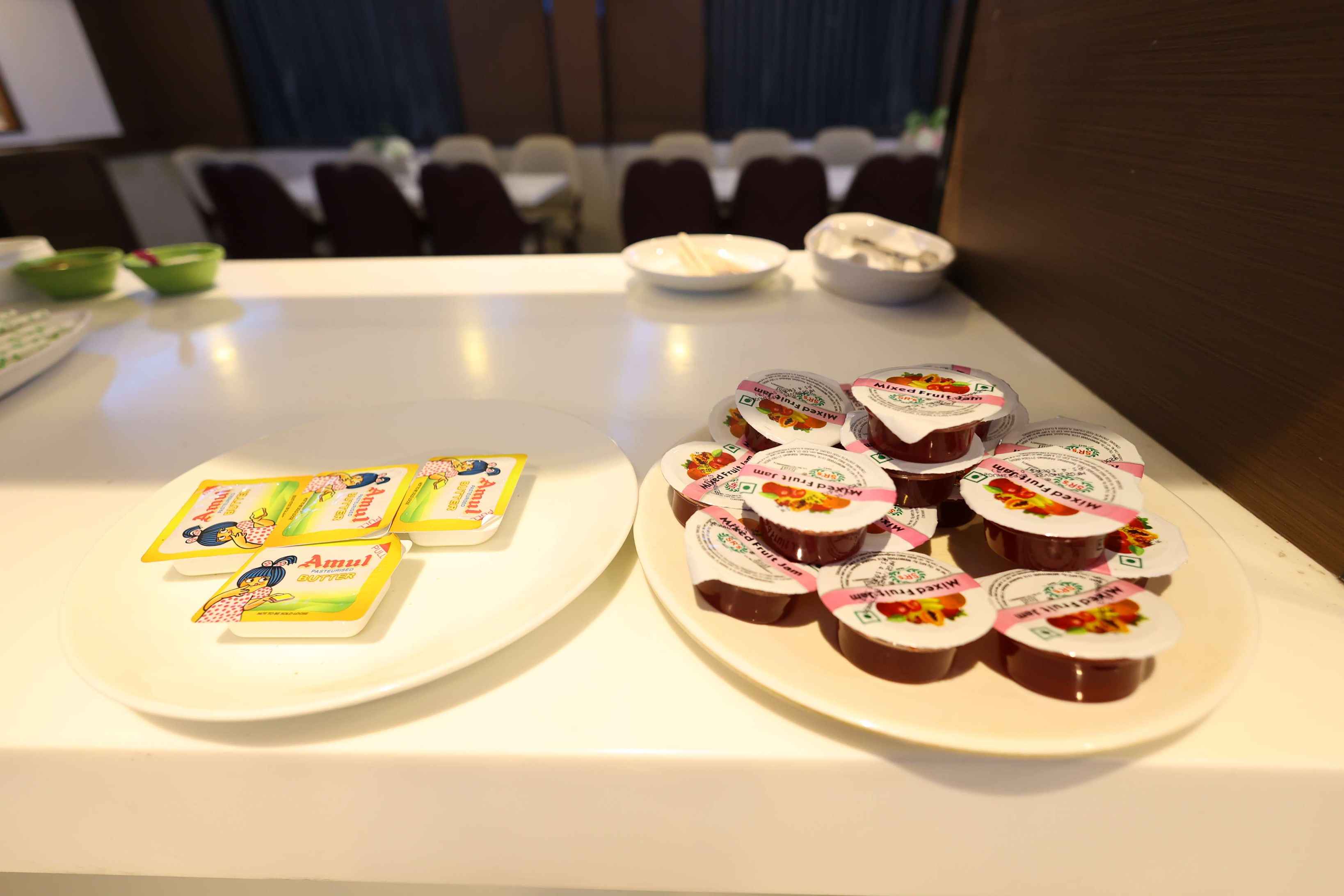 Blue maple restaurant image